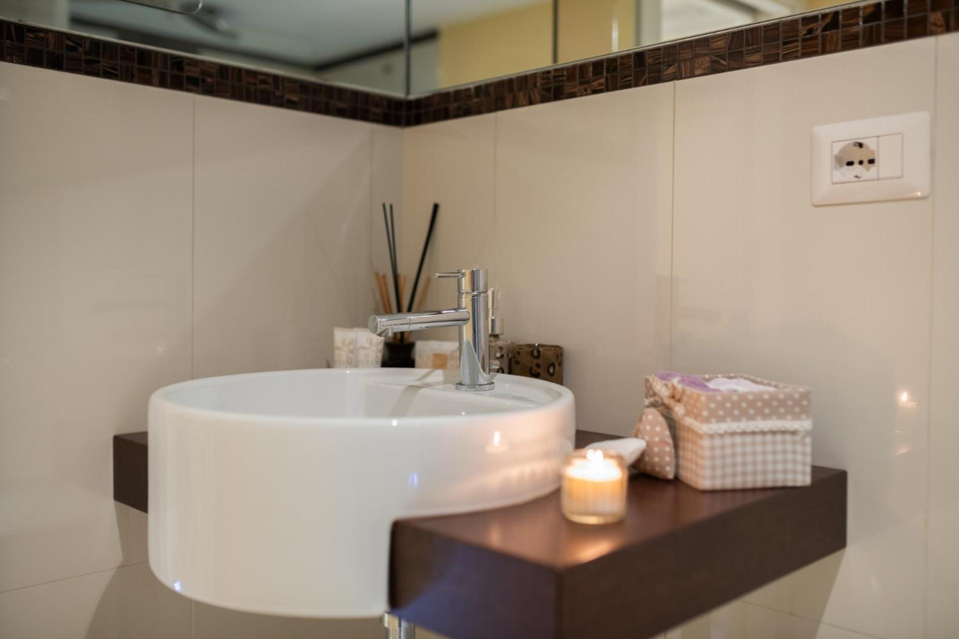 Riccardo Luxury Apartment Bari Exterior foto